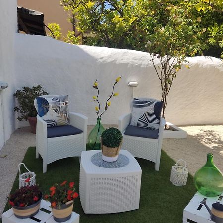 Casa Vacanze Con Giardino I Girasoli - Cin It 09006 - 9 C 2000 R4042- Sorso Kültér fotó